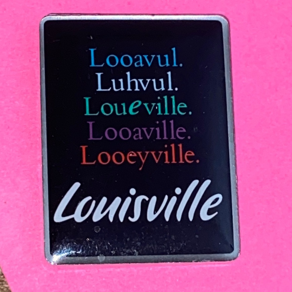 5/$10❤️❤️❤️Vintage 90s Louisville Multicolor Pin